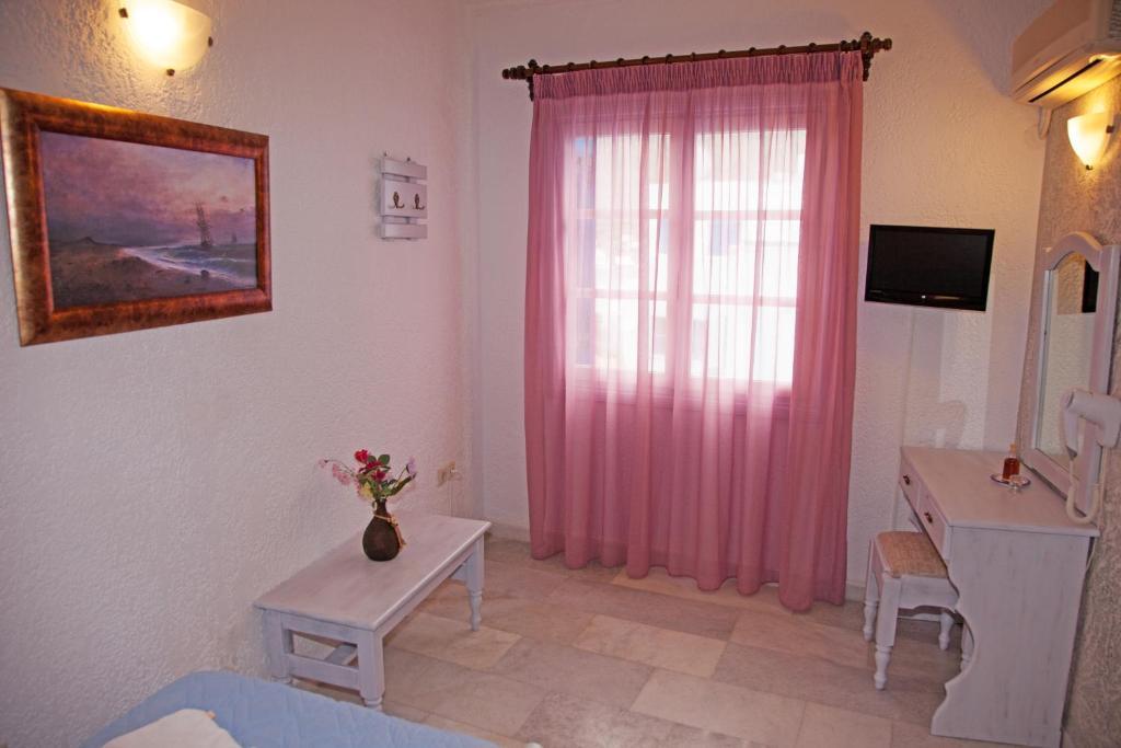 Αγιος Γεώργιος Βαλσαμίτης Ξενοδοχείο Κατάπολα Δωμάτιο φωτογραφία